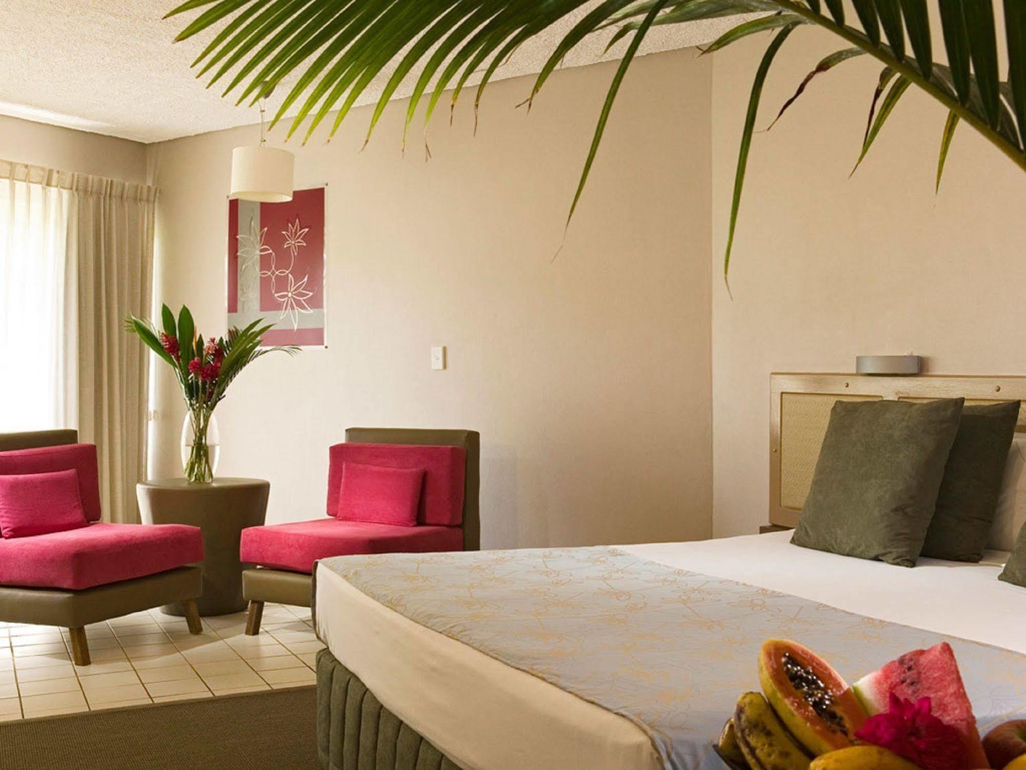 Mercure Нади Екстериор снимка
