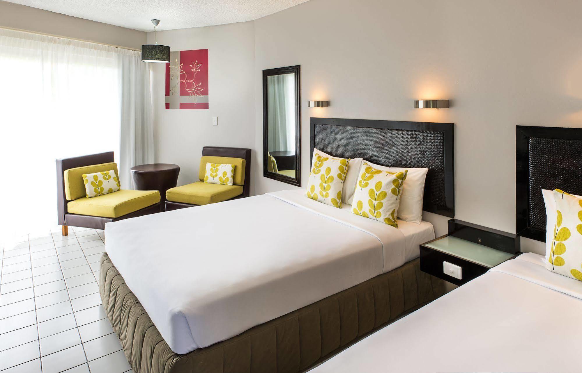 Mercure Нади Екстериор снимка