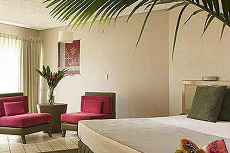 Mercure Нади Екстериор снимка